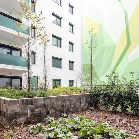 Apartamento Terrace Garden - Free Parking - New And Cozy *
