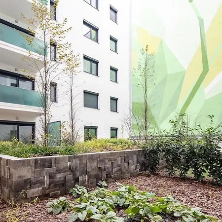 Apartament Terrace Garden - Free Parking - New And Cozy *