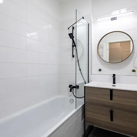 Terrace Garden - Free Parking - New And Cozy Apartament Budapesta