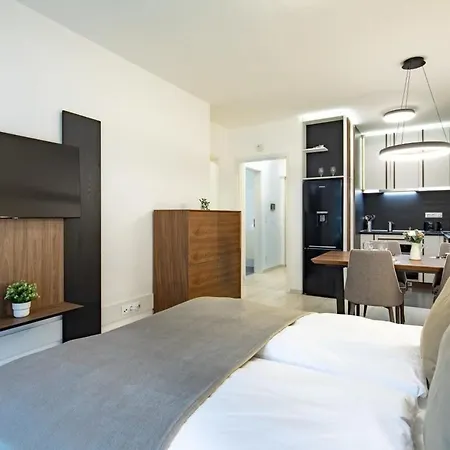Apartament Terrace Garden - Free Parking - New And Cozy *