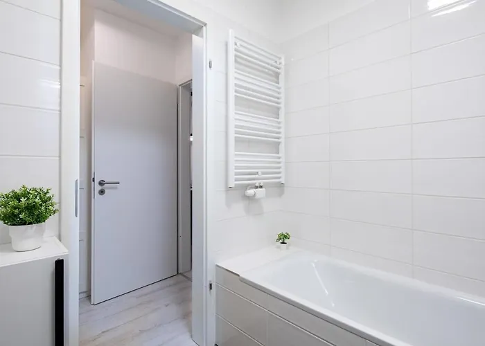 Terrace Garden - Free Parking - New And Cozy Budapest