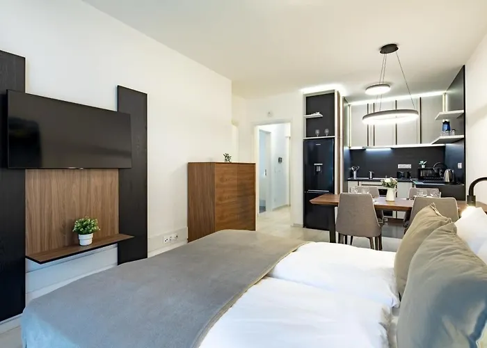 Apartment Terrace Garden - Free Parking - New And Cozy *