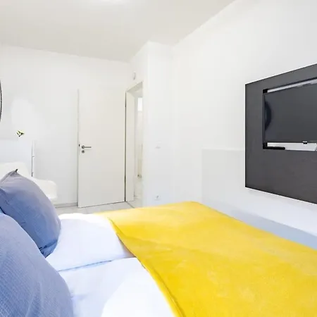 Terrace Garden - Free Parking - New And Cozy * ブダペスト